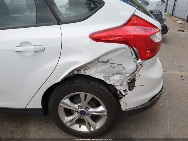 1FADP3K27EL163768 Ford FOCUS SE