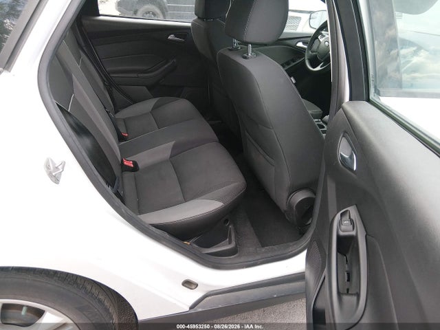 1FADP3K27EL163768 Ford FOCUS SE