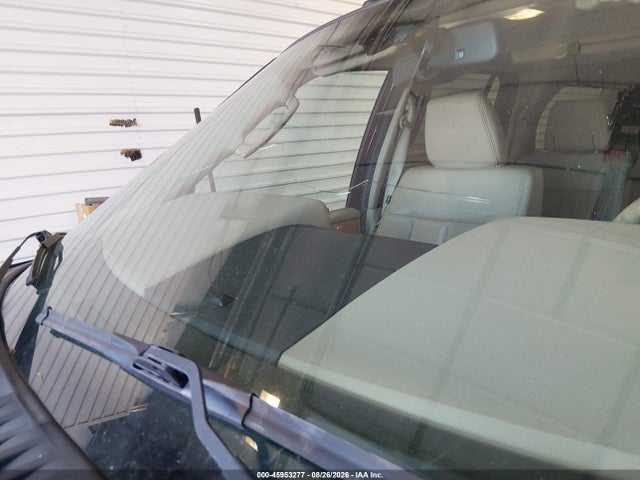45953277 :رقم المزاد ، 5LMJJ3J5XAEJ06398 vin ، 2010 Lincoln Navigator L مزاد بيع