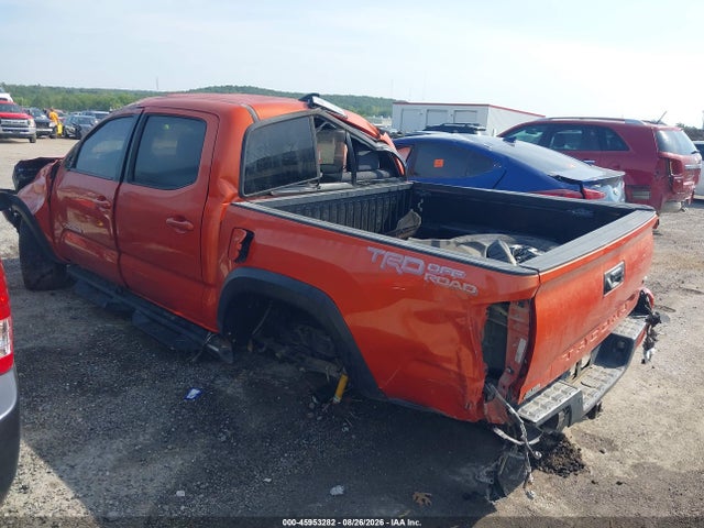 45953282 :رقم المزاد ، 5TFAZ5CN3GX003071 vin ، 2016 Toyota Tacoma Trd Off Road مزاد بيع