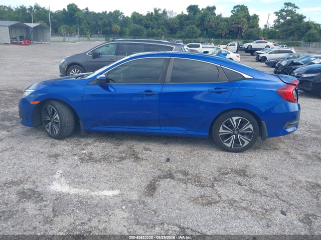 45953320 :رقم المزاد ، JHMFC1F3XJX020708 vin ، 2018 Honda Civic Ex-t مزاد بيع