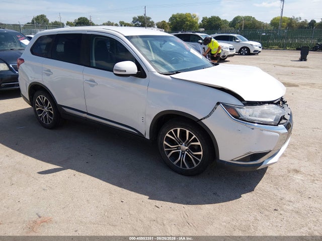 Продаж на аукціоні авто 2017 Mitsubishi Outlander Se, vin: JA4AD3A39HZ028352, номер лоту: 45953351