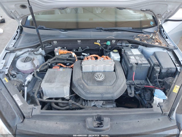 WVWKP7AU1GW913744 Volkswagen E-golf Se