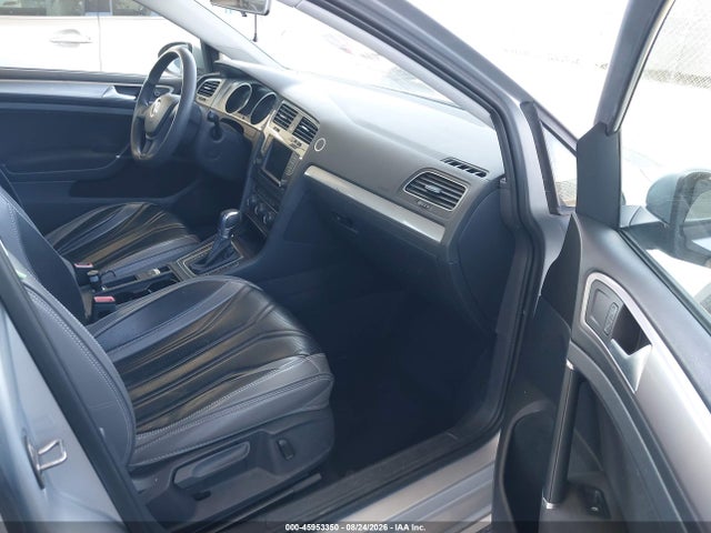 WVWKP7AU1GW913744 Volkswagen E-golf Se