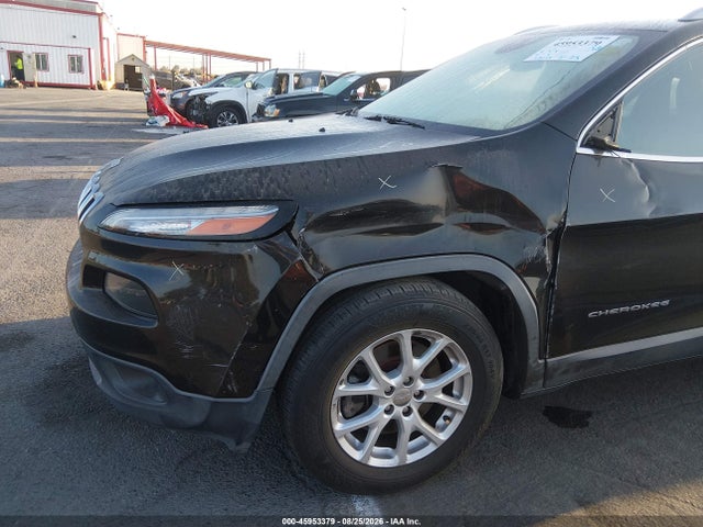 Jeep Cherokee Latitude 2017 1C4PJLCB8HD231341 Image 6
