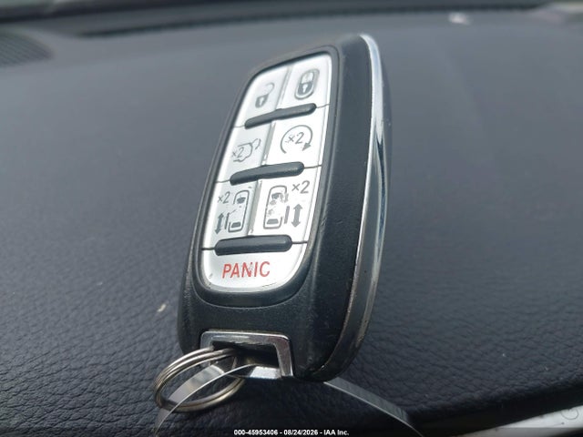 Продаж на аукціоні авто 2017 Chrysler Pacifica Hybrid Platinum, vin: 2C4RC1N74HR789085, номер лоту: 45953406