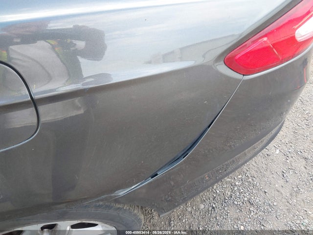 3FA6P0H74FR238651 Ford FUSION SE