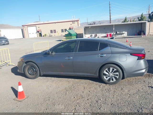 45953449 :رقم المزاد ، 1N4BL4BV0MN407850 vin ، 2021 Nissan Altima S Fwd مزاد بيع