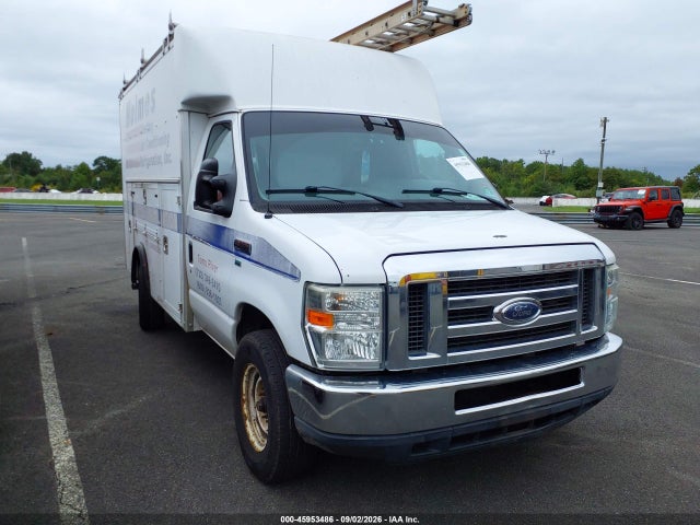45953486 :رقم المزاد ، 1FDWE3FL7DDA59748 vin ، 2013 Ford E-350 Cutaway مزاد بيع
