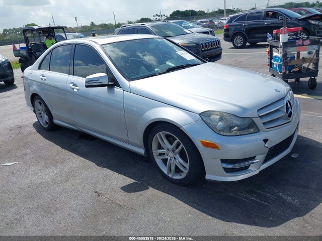 45953518 :رقم المزاد ، WDDGF4HBXDA767337 vin ، 2013 Mercedes-benz C 250 Sport مزاد بيع