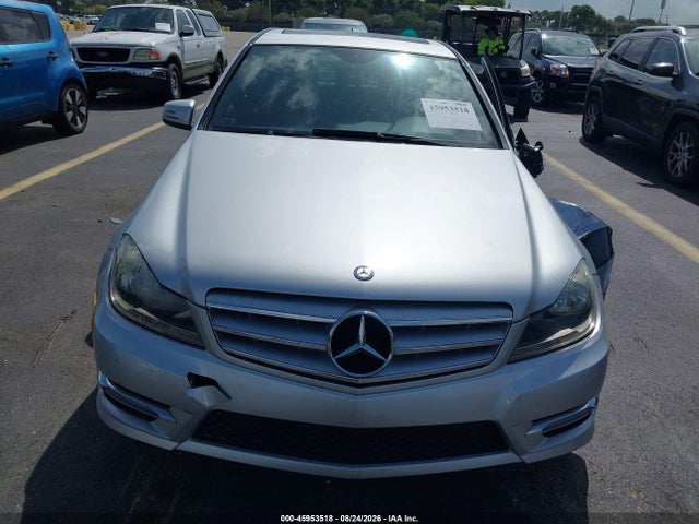 45953518 :رقم المزاد ، WDDGF4HBXDA767337 vin ، 2013 Mercedes-benz C 250 Sport مزاد بيع