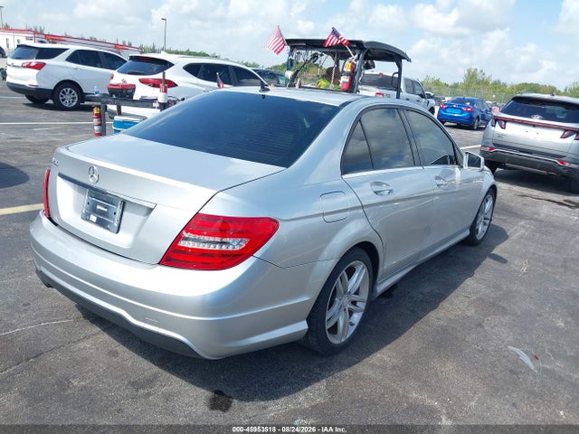 45953518 :رقم المزاد ، WDDGF4HBXDA767337 vin ، 2013 Mercedes-benz C 250 Sport مزاد بيع