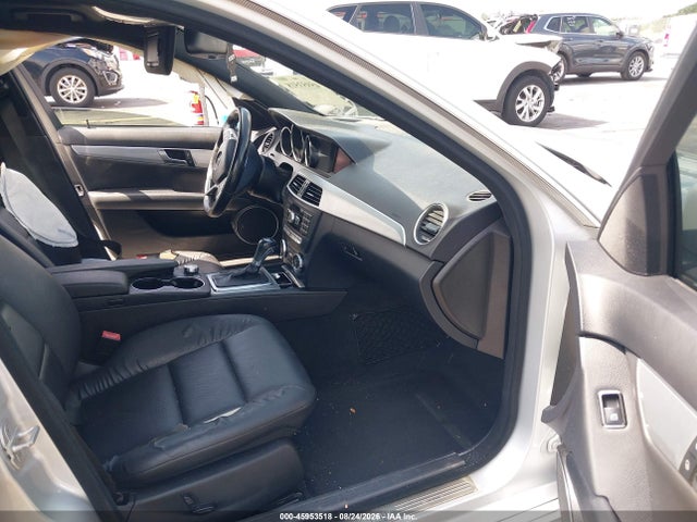 45953518 :رقم المزاد ، WDDGF4HBXDA767337 vin ، 2013 Mercedes-benz C 250 Sport مزاد بيع