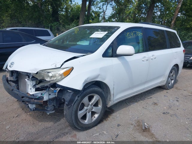 Продаж на аукціоні авто 2011 Toyota Sienna Le V6, vin: 5TDKK3DC2BS073184, номер лоту: 45953527