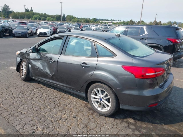 Ford FOCUS SE 2015 1FADP3F26FL232588 Image 3