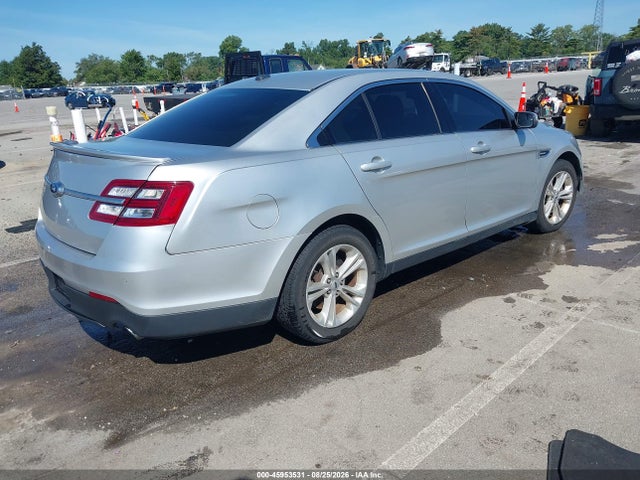 Ford TAURUS SEL 2016 1FAHP2E89GG156179 Image 4