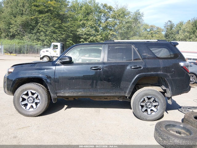 45953569 :رقم المزاد ، JTEBU5JR1H5406872 vin ، 2017 Toyota 4runner Trd Off Road مزاد بيع
