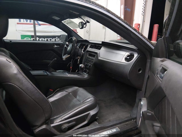 Продажа на аукционе авто 2011 Ford Mustang Gt Premium, vin: 1ZVBP8CF8B5169835, номер лота: 45953594