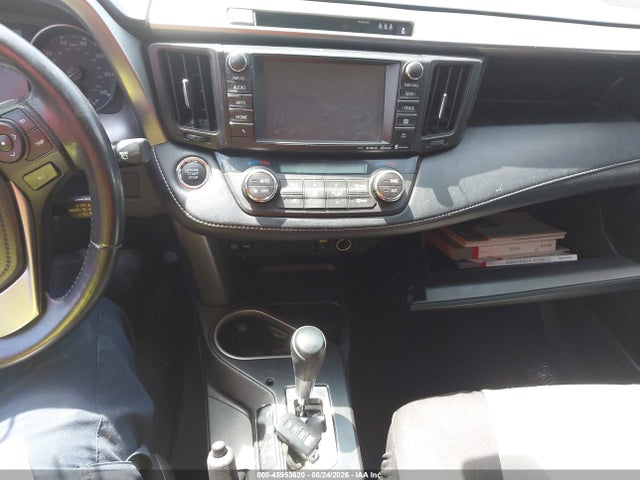 JTMWFREV3HJ112993 Toyota Rav4 Xle