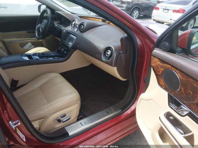 2011 Jaguar Xj მანქანა იყიდება აუქციონზე, vin: SAJWA1CB3BLV16950, აუქციონის ნომერი: 45953625