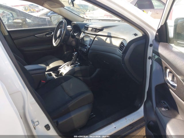 KNMAT2MV0JP560882 Nissan ROGUE SV