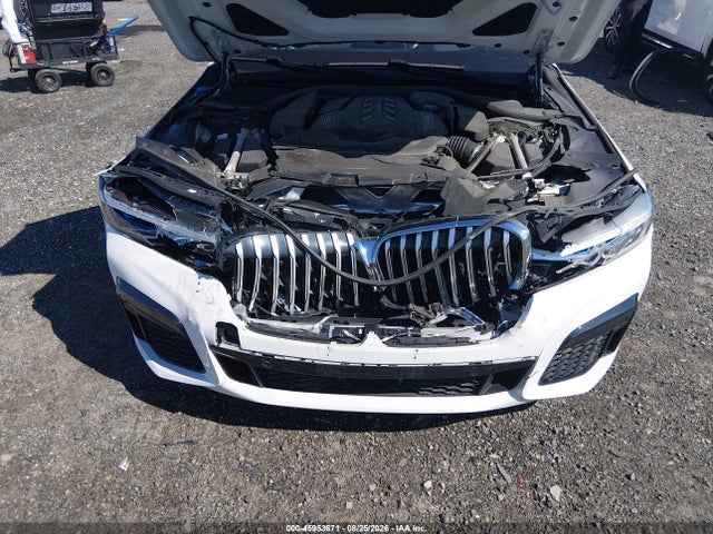 2020 Bmw 750i Xdrive მანქანა იყიდება აუქციონზე, vin: WBA7U2C01LGM27657, აუქციონის ნომერი: 45953671