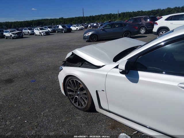 2020 Bmw 750i Xdrive მანქანა იყიდება აუქციონზე, vin: WBA7U2C01LGM27657, აუქციონის ნომერი: 45953671