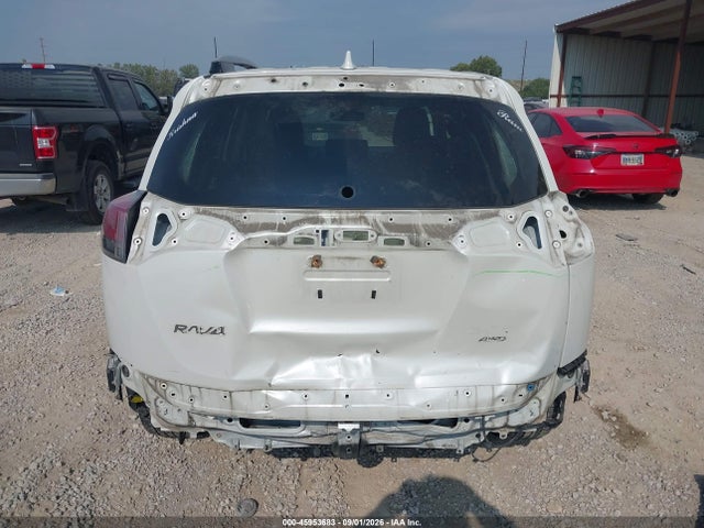 45953683 :رقم المزاد ، JTMDFREV0JJ185705 vin ، 2018 Toyota Rav4 Limited مزاد بيع