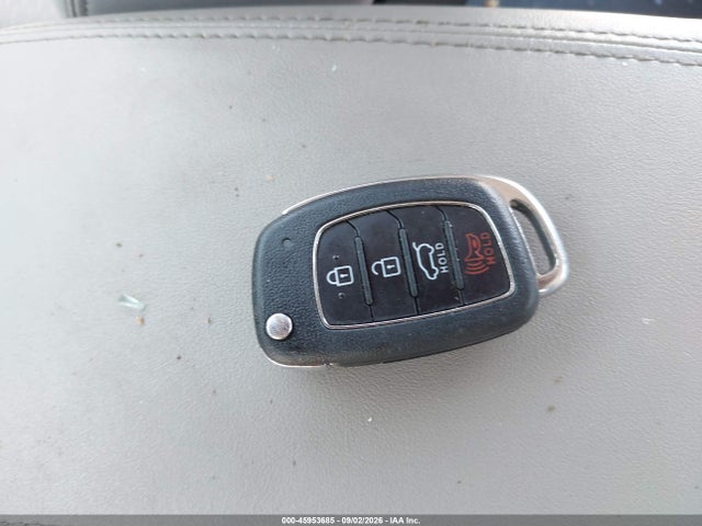 45953685 :رقم المزاد ، KM8J2CA40KU983903 vin ، 2019 Hyundai Tucson Se مزاد بيع