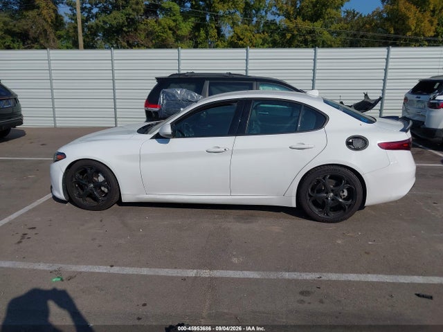 Продажа на аукционе авто 2022 Alfa Romeo Giulia Sprint Rwd, vin: ZARFAMAN7N7659934, номер лота: 45953686