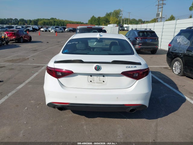 Продажа на аукционе авто 2022 Alfa Romeo Giulia Sprint Rwd, vin: ZARFAMAN7N7659934, номер лота: 45953686