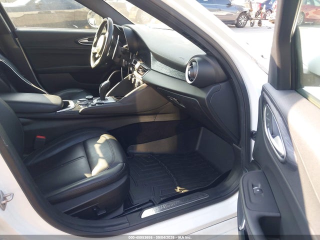 Продажа на аукционе авто 2022 Alfa Romeo Giulia Sprint Rwd, vin: ZARFAMAN7N7659934, номер лота: 45953686