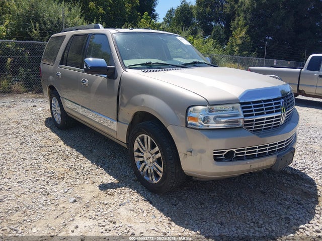 Продажа на аукционе авто 2008 Lincoln Navigator, vin: 5LMFU275X8LJ07216, номер лота: 45953772