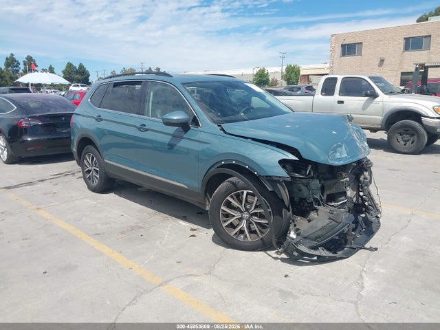 45953809 :رقم المزاد ، 3VV3B7AX2LM157866 vin ، 2020 Volkswagen Tiguan 2.0t Se/2.0t Se R-line Black/2.0t Sel مزاد بيع