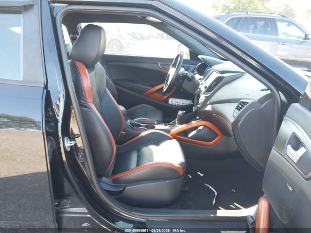 2017 Hyundai Veloster Turbo მანქანა იყიდება აუქციონზე, vin: KMHTC6AEXHU313915, აუქციონის ნომერი: 45954001