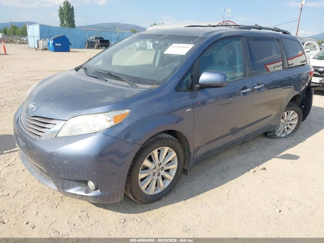 45954005 :رقم المزاد ، 5TDDK3DC0GS139585 vin ، 2016 Toyota Sienna Xle Premium 7 Passenger مزاد بيع
