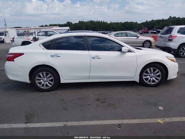 2017 Nissan Altima 2.5 S მანქანა იყიდება აუქციონზე, vin: 1N4AL3AP6HC263473, აუქციონის ნომერი: 45954015