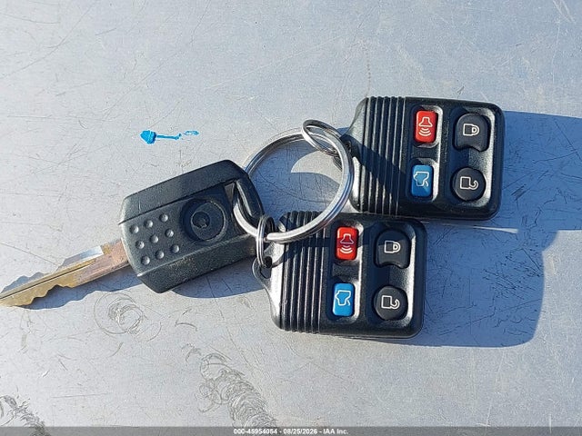 Продаж на аукціоні авто 2010 Mercury Grand Marquis Ls (fleet Only), vin: 2MEBM7FV7AX605059, номер лоту: 45954054