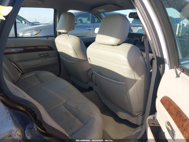 Продаж на аукціоні авто 2010 Mercury Grand Marquis Ls (fleet Only), vin: 2MEBM7FV7AX605059, номер лоту: 45954054
