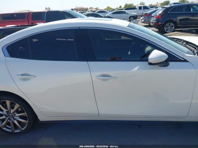 Mazda Mazda3 Premium 2022 3MZBPADL4NM312063 Image 13