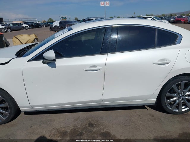 Mazda Mazda3 Premium 2022 3MZBPADL4NM312063 Image 14