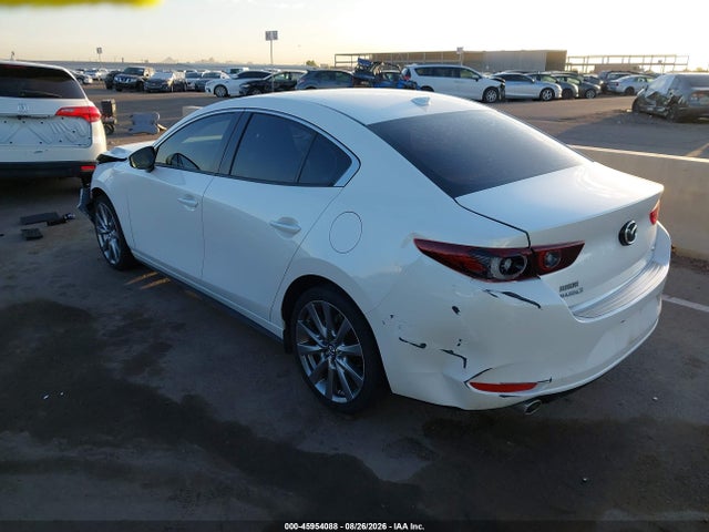 Mazda Mazda3 Premium 2022 3MZBPADL4NM312063 Image 3