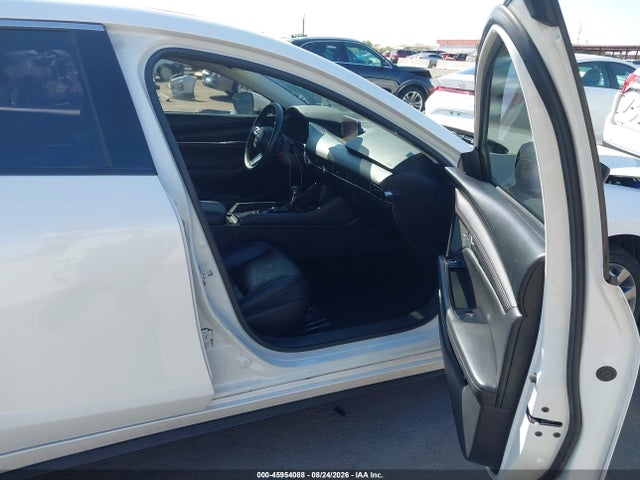 Mazda Mazda3 Premium 2022 3MZBPADL4NM312063 Image 5