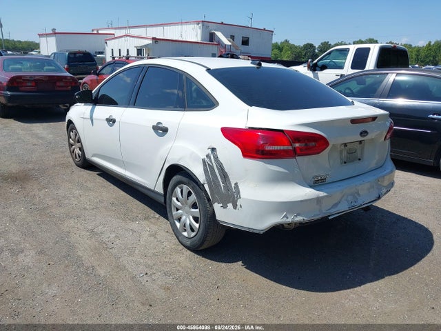 2017 Ford Focus S მანქანა იყიდება აუქციონზე, vin: 1FADP3E29HL338523, აუქციონის ნომერი: 45954098