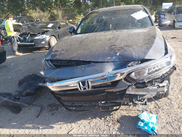 2018 Honda Accord Ex-l მანქანა იყიდება აუქციონზე, vin: 1HGCV1F51JA060373, აუქციონის ნომერი: 45954122