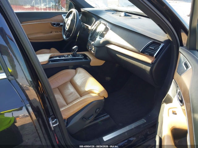 Продажа на аукционе авто 2016 Volvo Xc90 T6 First Edition, vin: YV4A22PN8G1004147, номер лота: 45954128