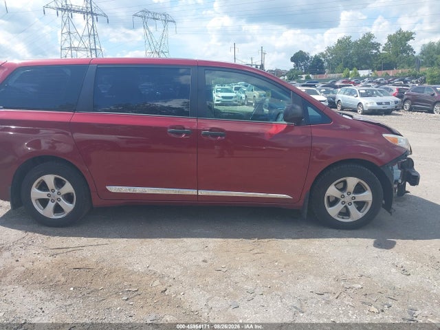 Toyota Sienna L 7 Passenger 2015 5TDZK3DC8FS633634 Image 14