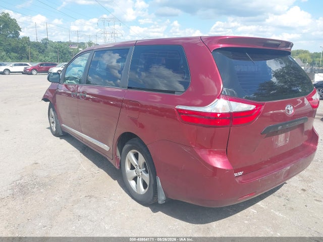 Toyota Sienna L 7 Passenger 2015 5TDZK3DC8FS633634 Image 3