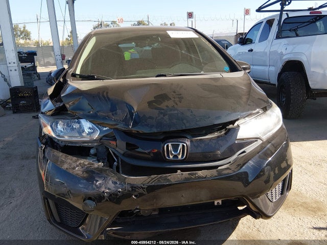 Honda FIT LX 2015 3HGGK5H57FM715385 Image 13