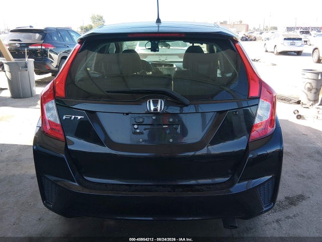 Honda FIT LX 2015 3HGGK5H57FM715385 Image 17